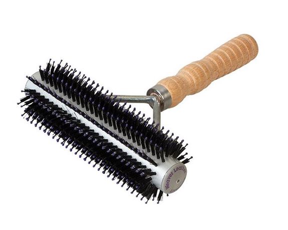 Weaver Mini Wide Range Fluffer Brush